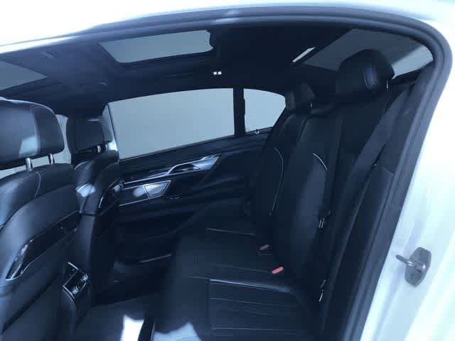 Thumbnail: 2016 BMW 7 Series - 20