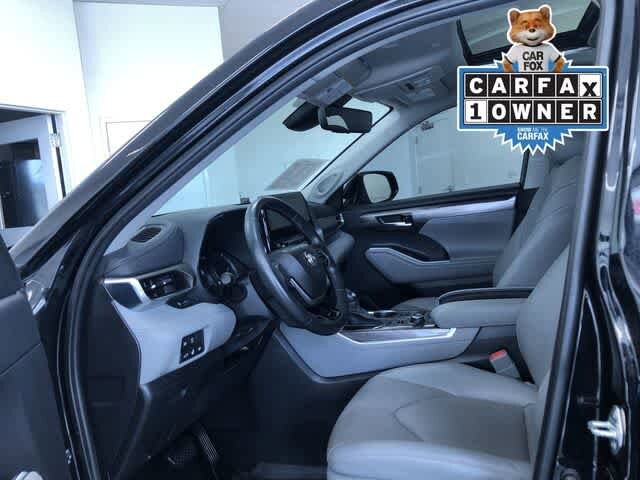 2021 Toyota Highlander Limited photo 2