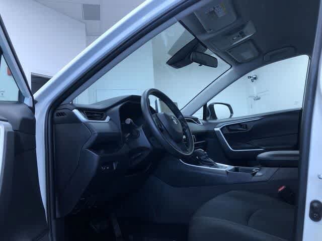 Thumbnail: 2025 Toyota RAV4 - 10