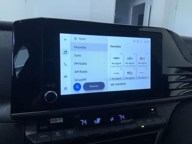 Thumbnail: 2025 Toyota Camry - 21