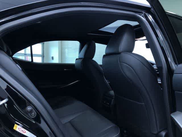 Thumbnail: 2017 Lexus IS - 23