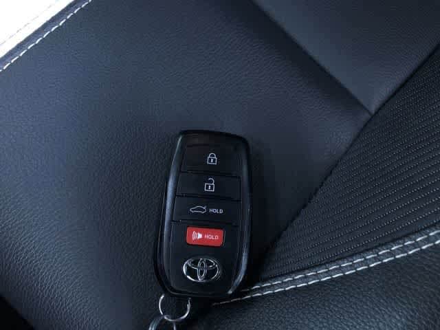 Thumbnail: 2025 Toyota Camry - 31