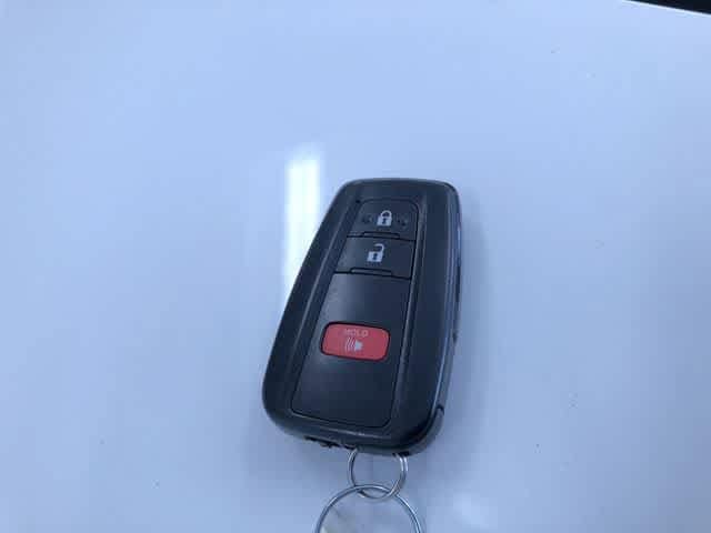 Thumbnail: 2025 Toyota RAV4 - 32