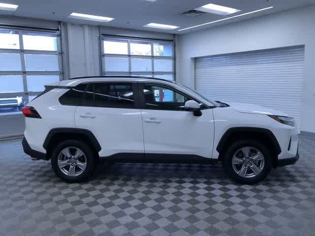 Thumbnail: 2025 Toyota RAV4 - 34