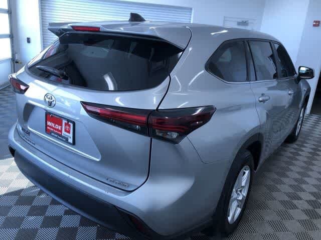 Thumbnail: 2024 Toyota Highlander - 36