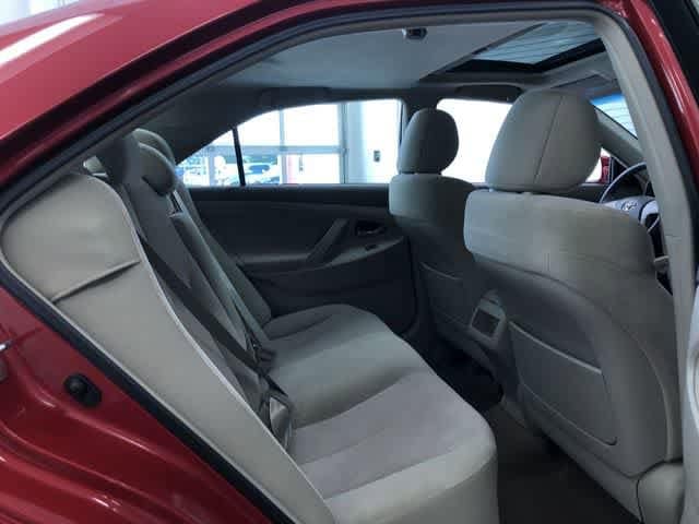 Thumbnail: 2011 Toyota Camry - 21