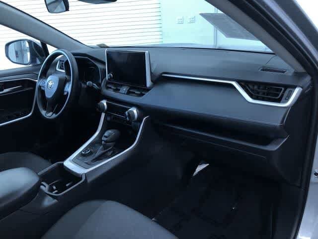 Thumbnail: 2025 Toyota RAV4 - 23