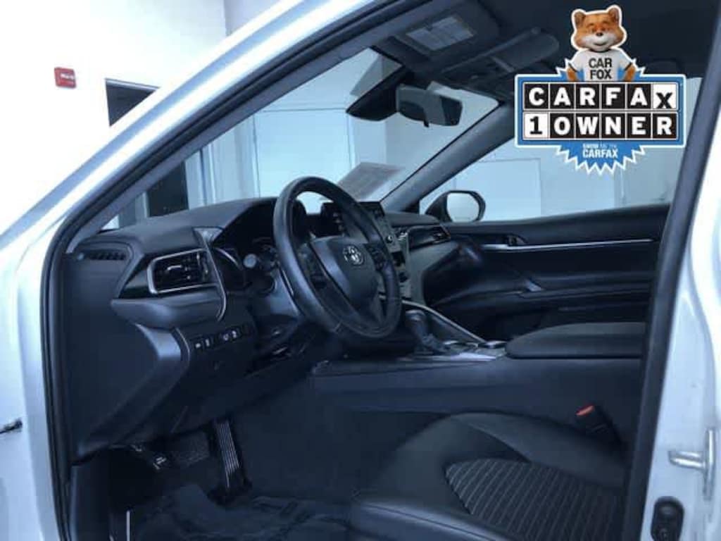 Used 2023 Toyota Camry SE Car