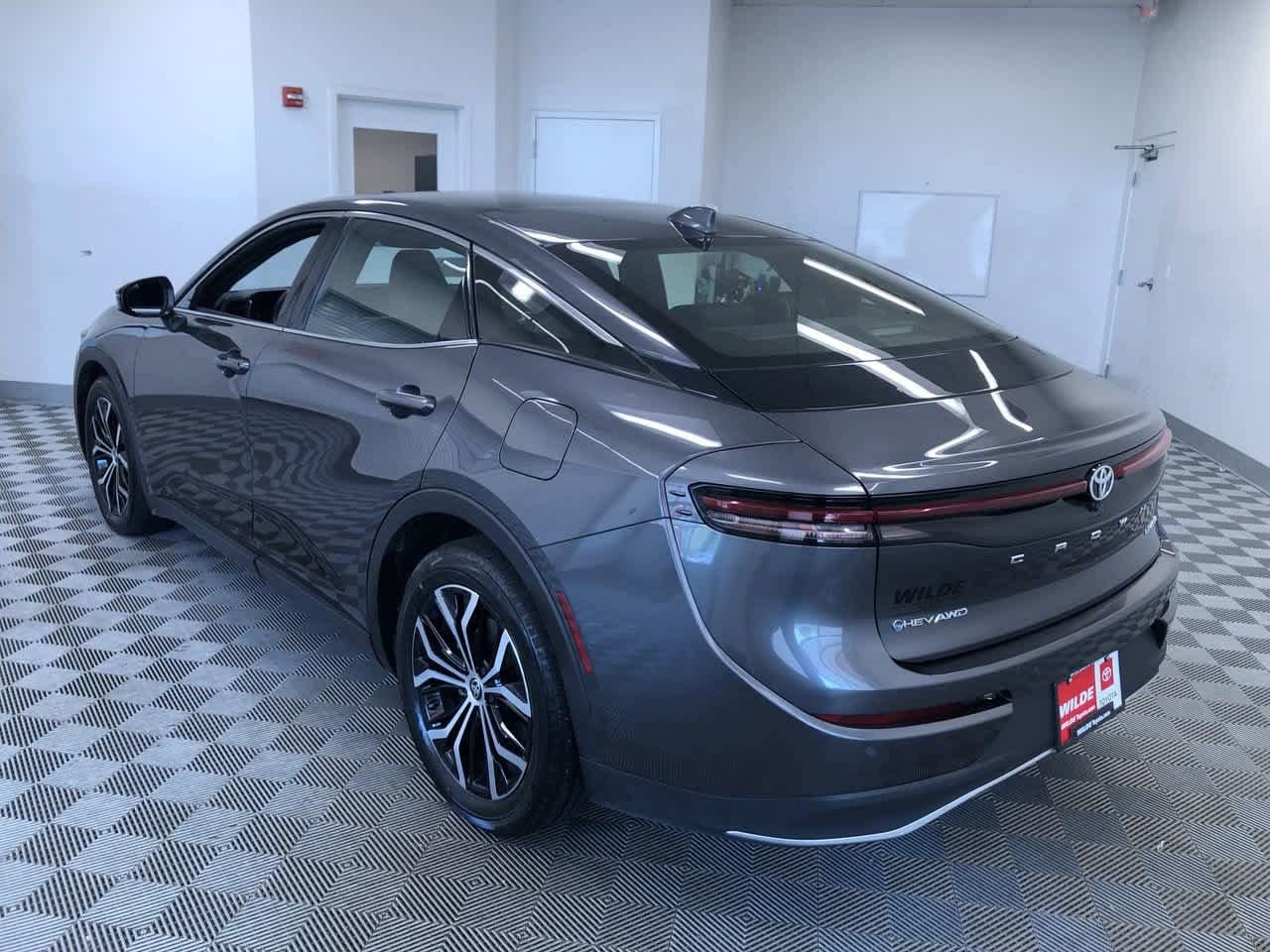 Thumbnail: 2024 Toyota Crown - 12