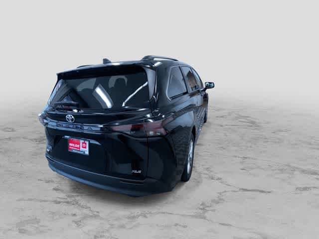 Thumbnail: 2026 Toyota Sienna - 9