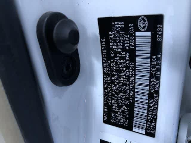 Thumbnail: 2013 Toyota Camry - 33
