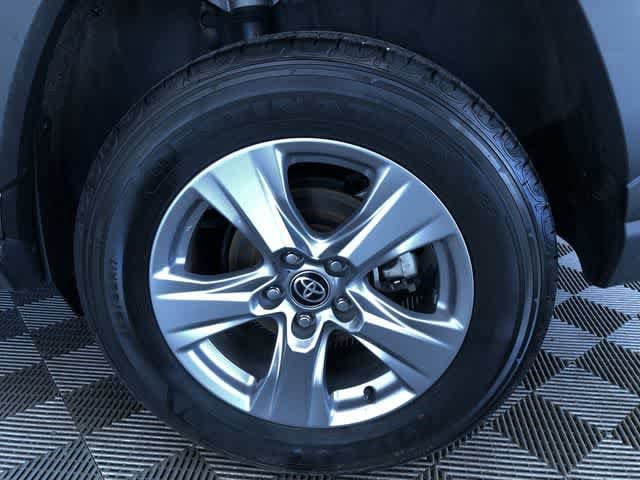 Thumbnail: 2025 Toyota RAV4 - 17