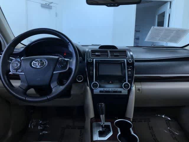 Thumbnail: 2013 Toyota Camry - 18