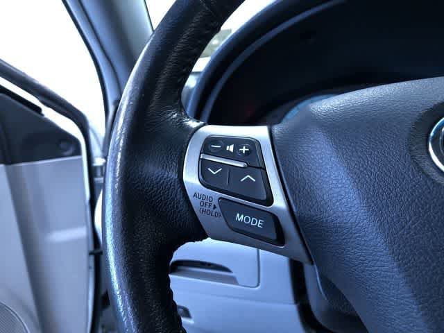 Thumbnail: 2011 Toyota Camry - 17