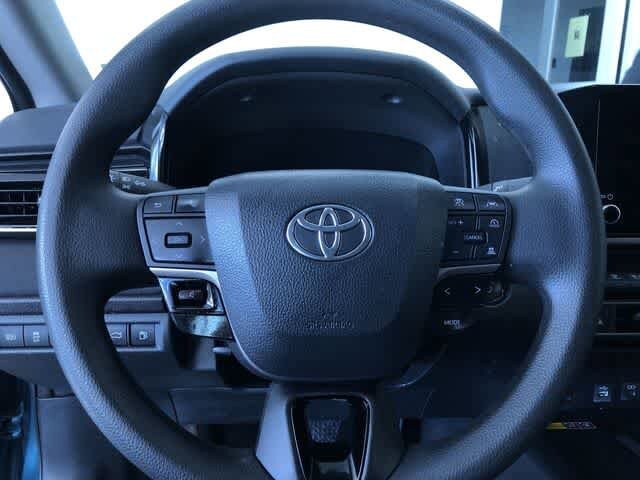 Thumbnail: 2025 Toyota Camry - 25