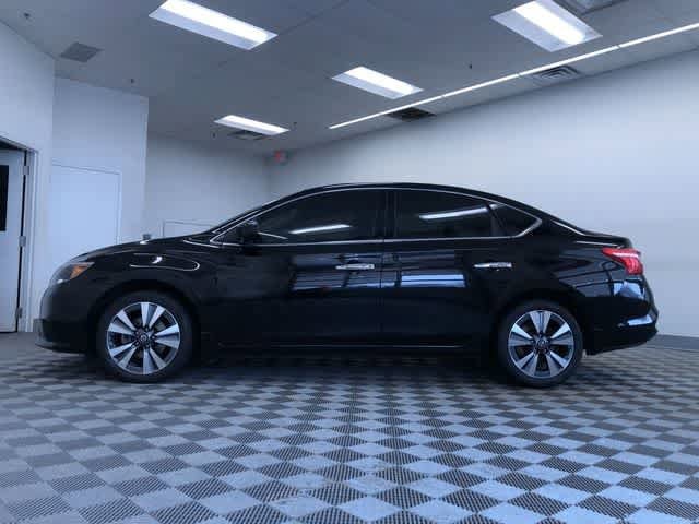 Thumbnail: 2019 Nissan Sentra - 12