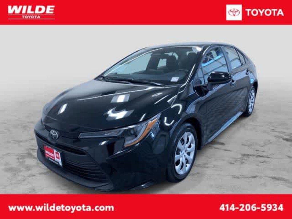 Used 2025 Toyota Corolla LE Car