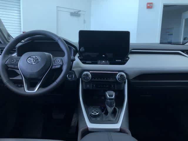 Thumbnail: 2025 Toyota RAV4 - 15