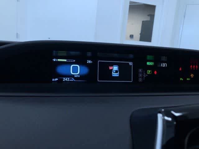 Thumbnail: 2021 Toyota Prius - 29