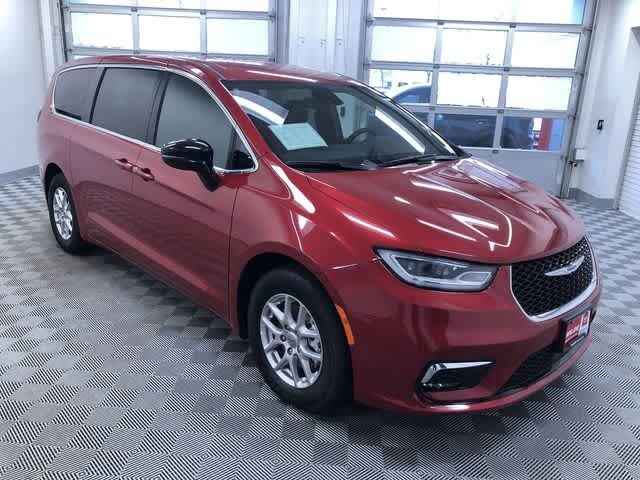 Thumbnail: 2025 Chrysler Pacifica - 36