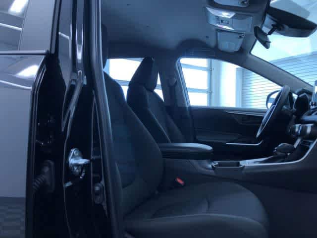 Thumbnail: 2025 Toyota RAV4 - 21