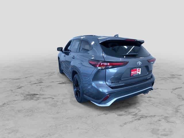 Thumbnail: 2025 Toyota Highlander - 9