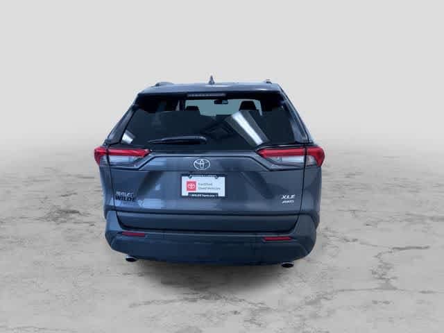 Thumbnail: 2025 Toyota RAV4 - 8