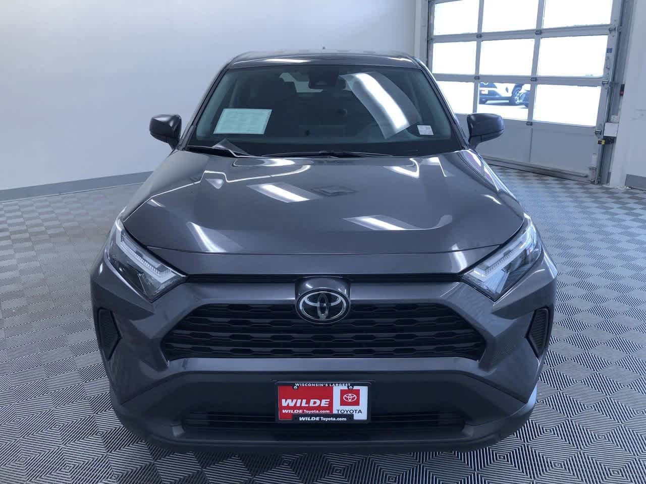 2024 Toyota RAV4 LE 14