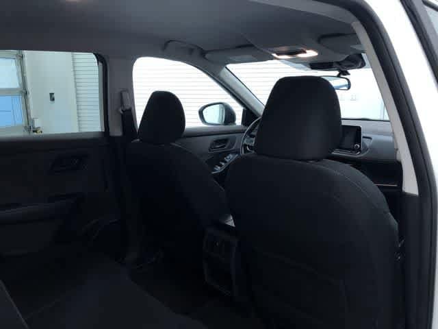 Thumbnail: 2023 Nissan Rogue - 22
