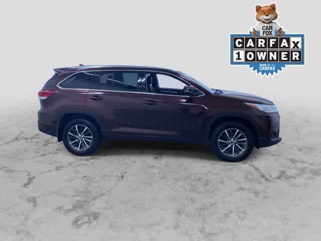 Thumbnail: 2018 Toyota Highlander - 2