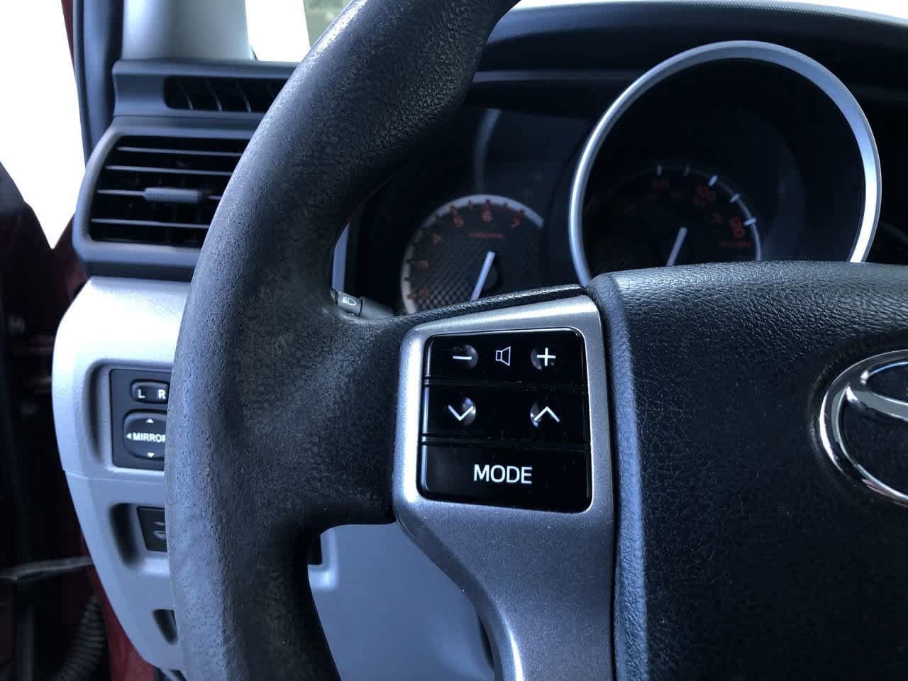 Thumbnail: 2013 Toyota 4Runner - 25