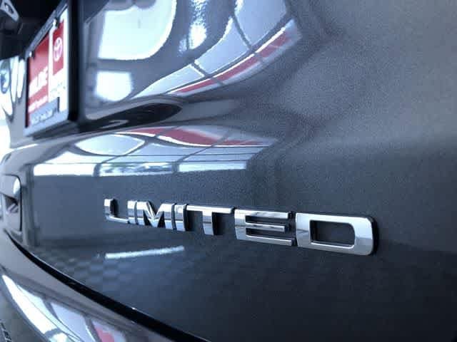 Thumbnail: 2022 Jeep Compass - 16