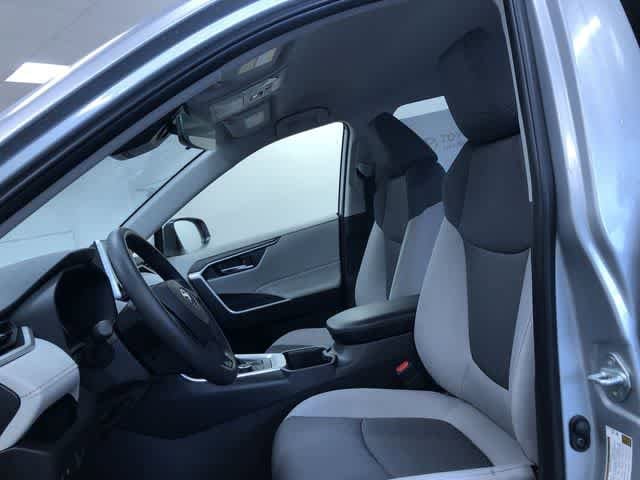 Thumbnail: 2025 Toyota RAV4 - 10