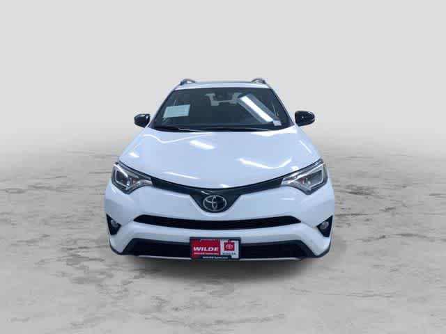 Thumbnail: 2018 Toyota RAV4 - 4