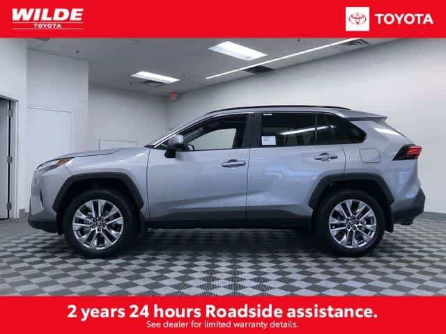 Thumbnail: 2025 Toyota RAV4 - 3