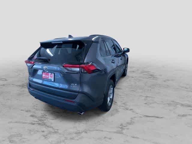 Thumbnail: 2025 Toyota RAV4 - 9