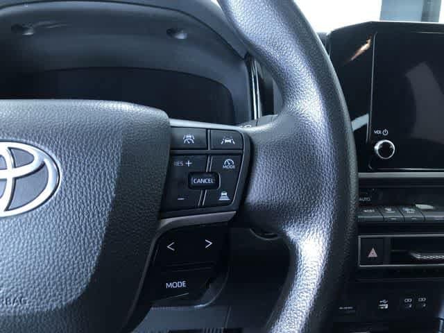 Thumbnail: 2025 Toyota Camry - 18