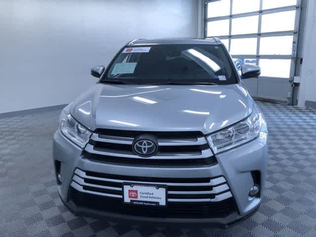 Thumbnail: 2019 Toyota Highlander - 4
