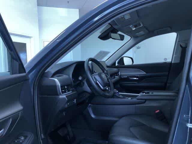 Thumbnail: 2025 Toyota Grand Highlander - 12