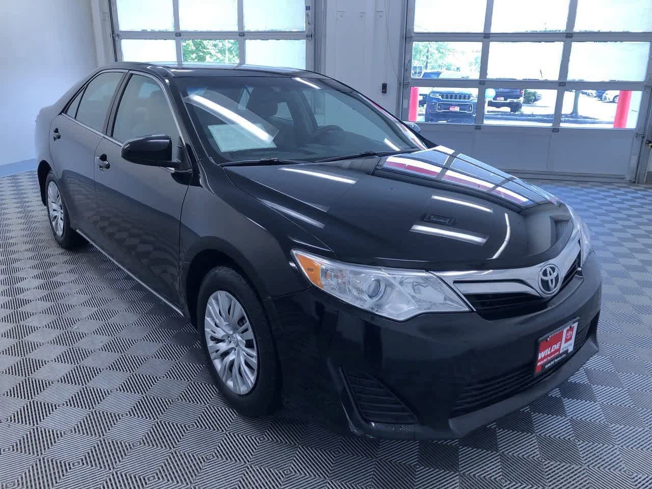 Thumbnail: 2014 Toyota Camry - 36