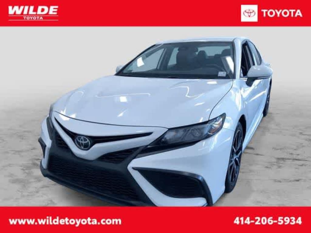 Used 2024 Toyota Camry SE Car