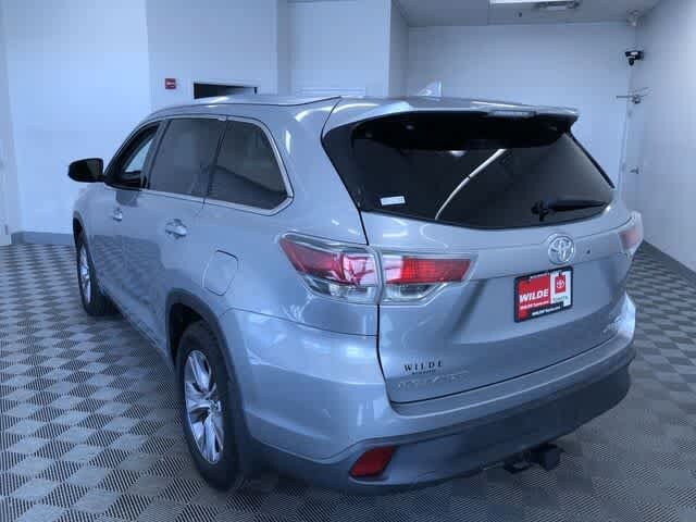 Thumbnail: 2015 Toyota Highlander - 13