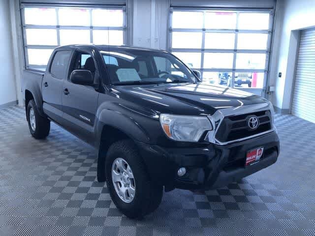 Thumbnail: 2015 Toyota Tacoma - 29