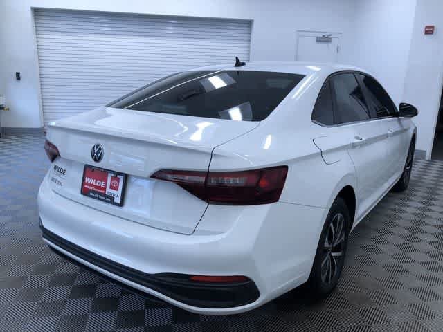 Thumbnail: 2022 Volkswagen Jetta - 32