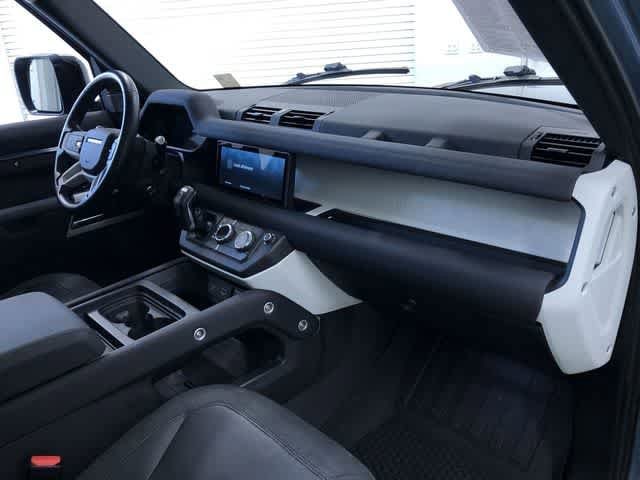 Thumbnail: 2020 Land Rover Defender - 23