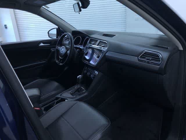 Thumbnail: 2021 Volkswagen Tiguan - 24