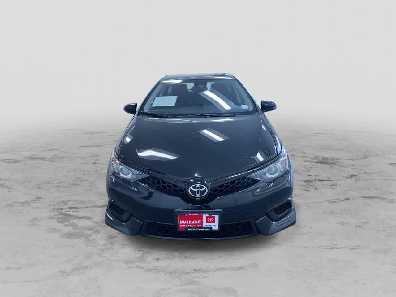 Thumbnail: 2017 Toyota Corolla iM - 4