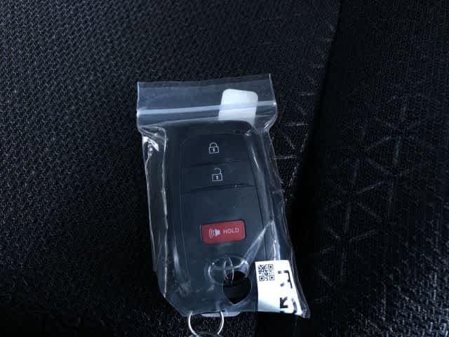 Thumbnail: 2025 Toyota 4Runner - 24