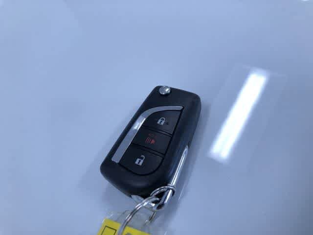 Thumbnail: 2025 Toyota RAV4 - 32