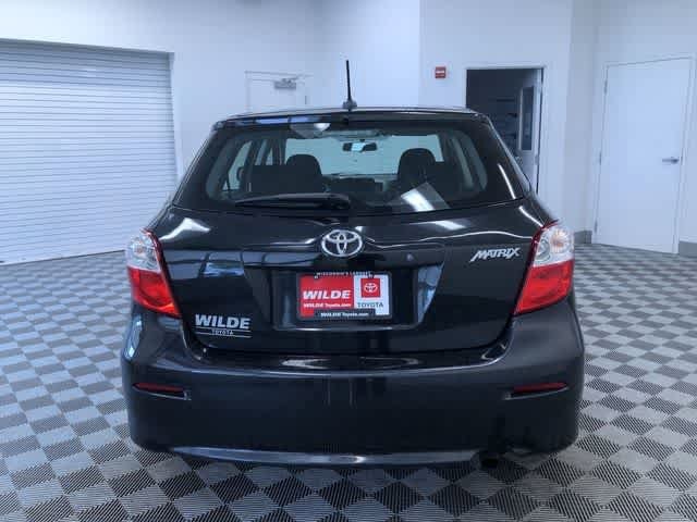 Thumbnail: 2013 Toyota Matrix - 14